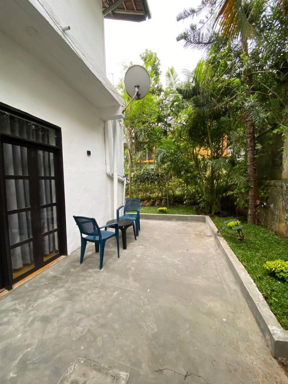 Pearl Villa Rooms And Hostel Unawatuna Ngoại thất bức ảnh